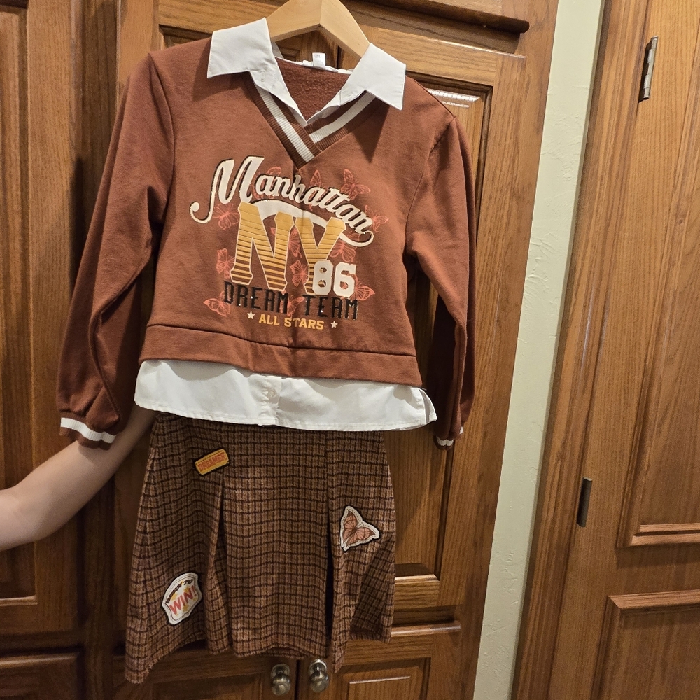 Brown Manhattan NY 86 Two-Piece Outfit
